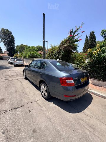 סקודה אוקטביה