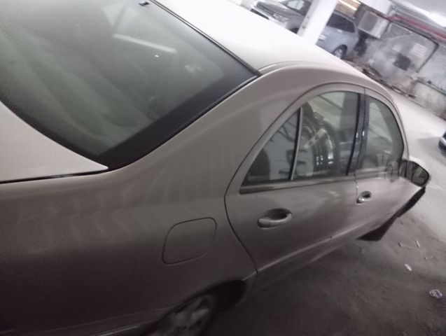 מרצדס-בנץ C-class