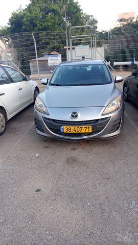 מאזדה 3