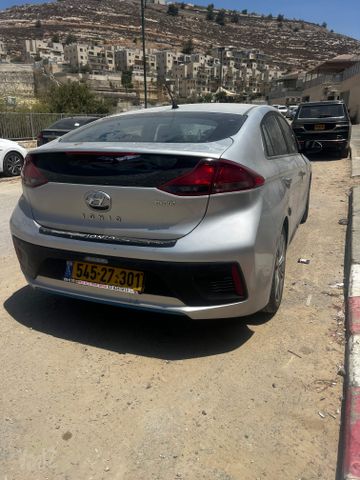 יונדאי איוניק