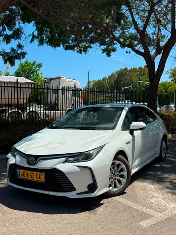 טויוטה קורולה