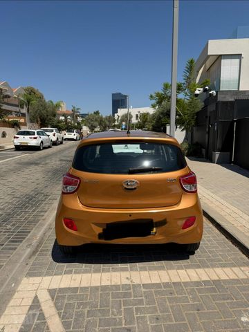יונדאי i10