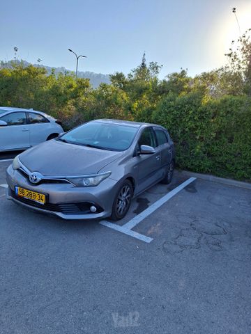 טויוטה אוריס