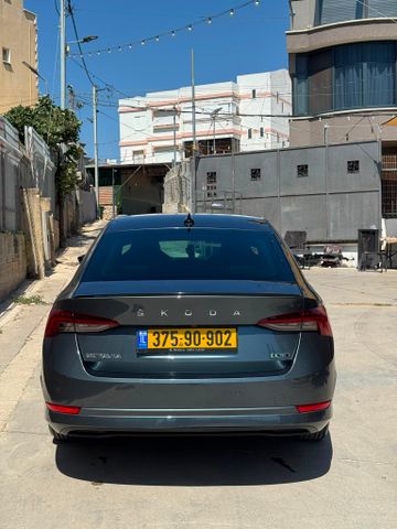 סקודה אוקטביה