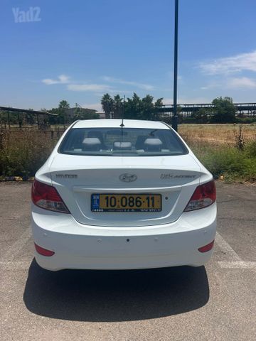 יונדאי אקסנט i25
