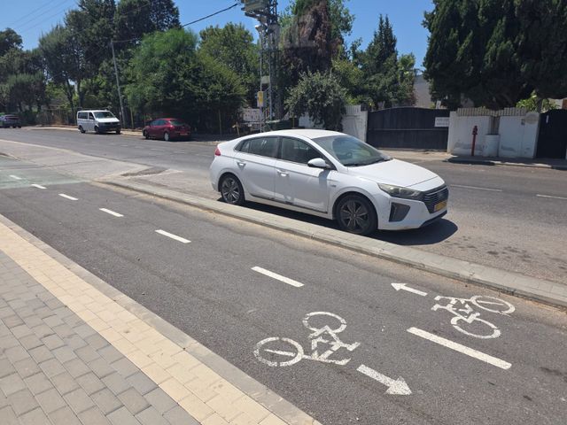 יונדאי איוניק