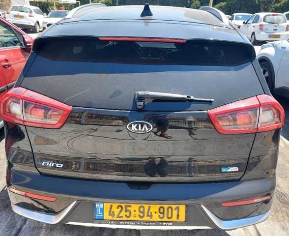 קיה נירו