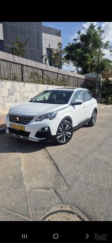 פיג'ו 3008