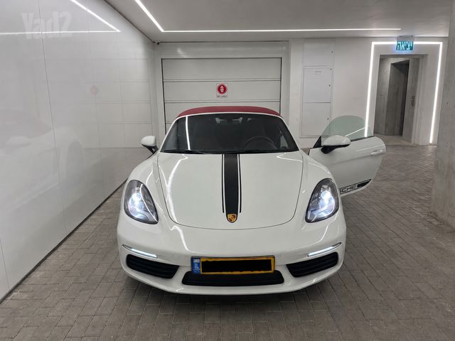 פורשה 718