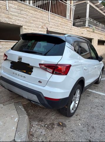 סיאט ארונה
