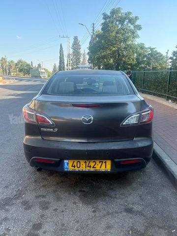 מאזדה 3