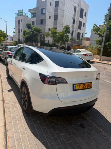 טסלה מודל Y