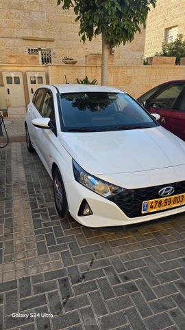יונדאי i20