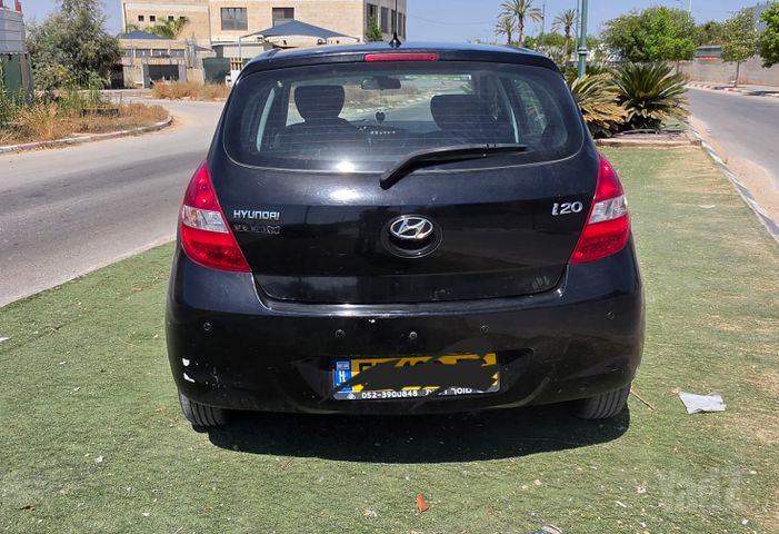 יונדאי i20