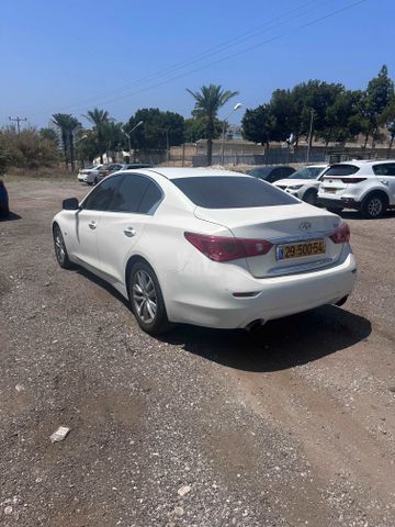 אינפיניטי Q50