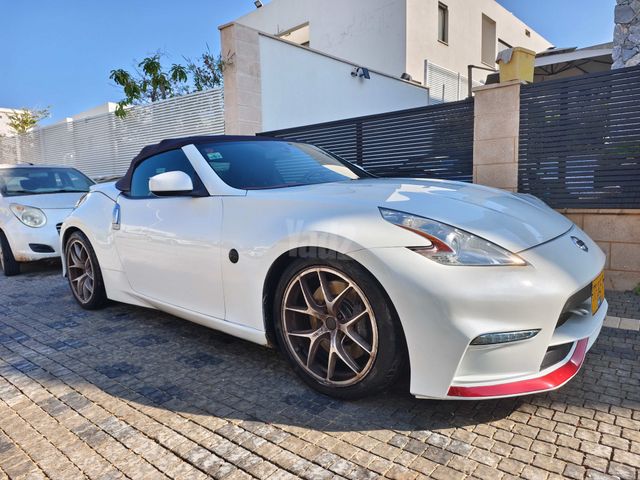 ניסאן 370Z