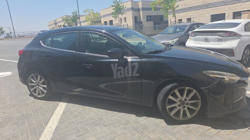 מאזדה 3