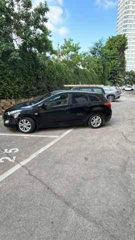 יונדאי i30