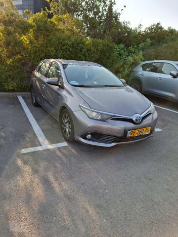 מודעת רכב טויוטה אוריס