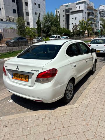 מיצובישי אטראז'