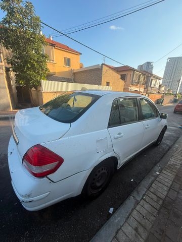 ניסאן טידה