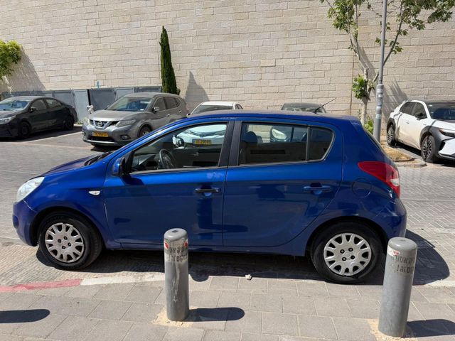 מודעת רכב יונדאי i20