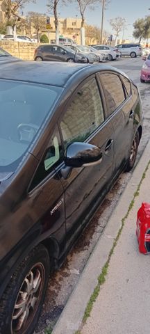 טויוטה פריוס