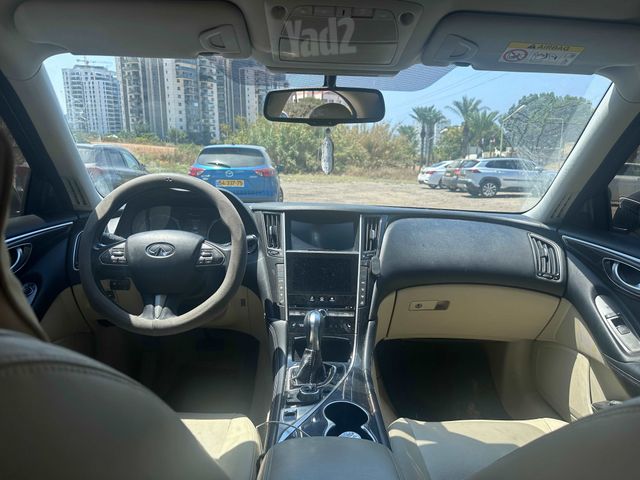 אינפיניטי Q50