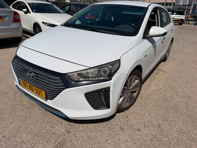 יונדאי איוניק