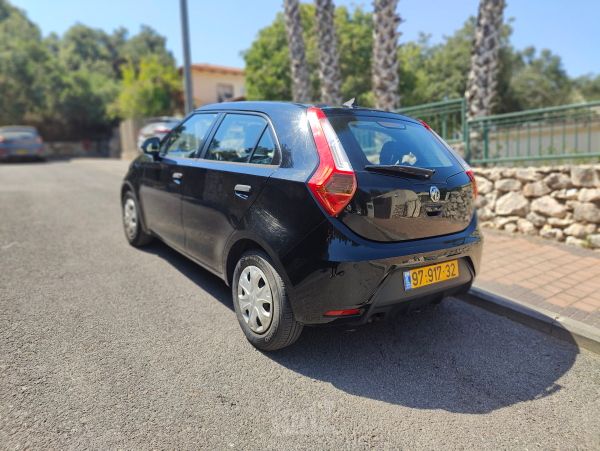 אם ג'י MG3