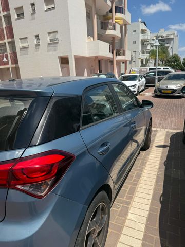 יונדאי i20
