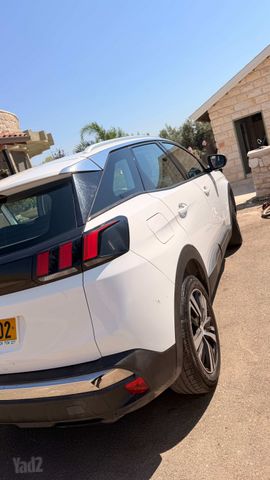 פיג'ו 3008