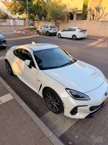 סובארו BRZ