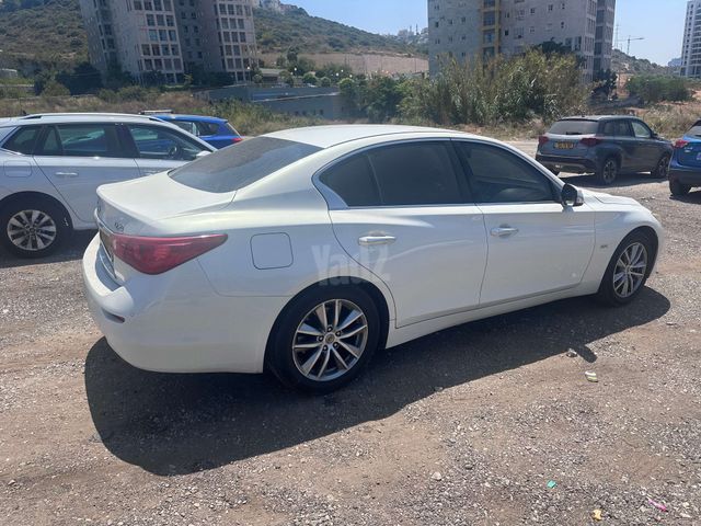 אינפיניטי Q50