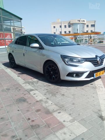 רנו מגאן