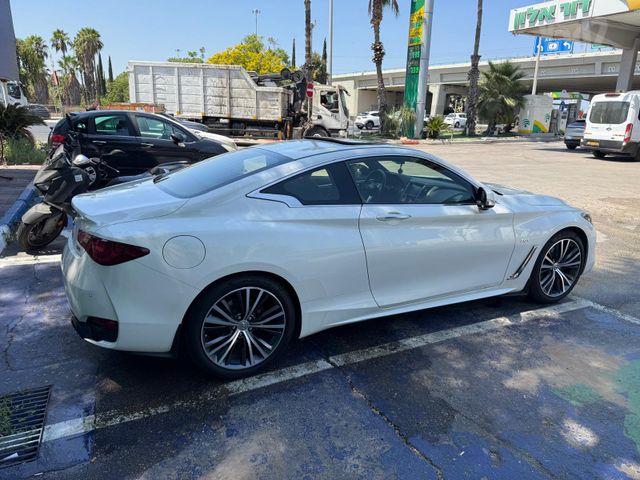 אינפיניטי Q60