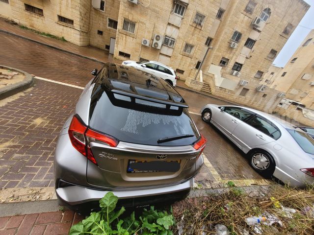 טויוטה C-HR