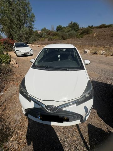 מודעת רכב טויוטה יאריס