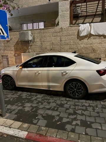 סקודה אוקטביה