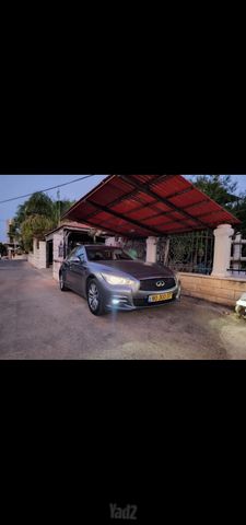 אינפיניטי Q50