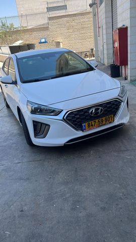 יונדאי איוניק