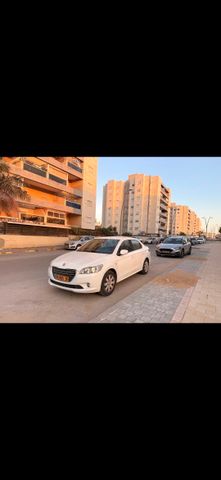 מודעת רכב פיג'ו 301