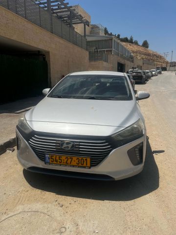 יונדאי איוניק