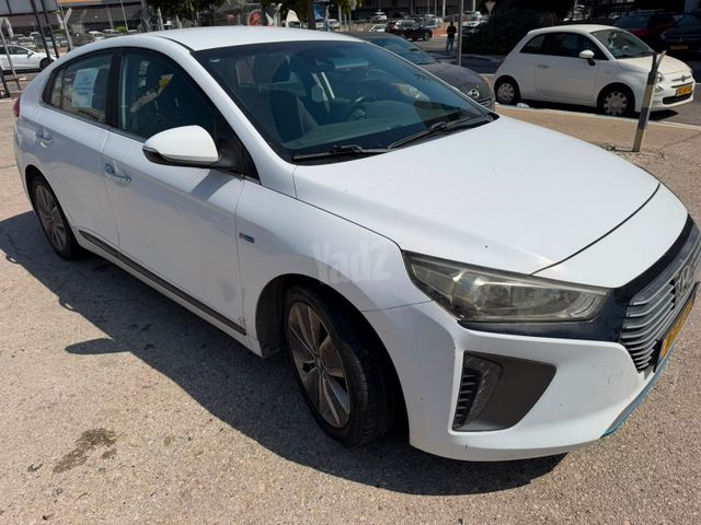 יונדאי איוניק