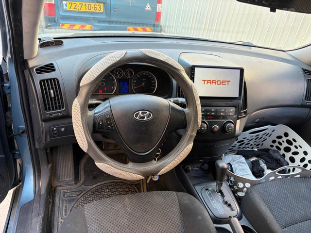 יונדאי i30