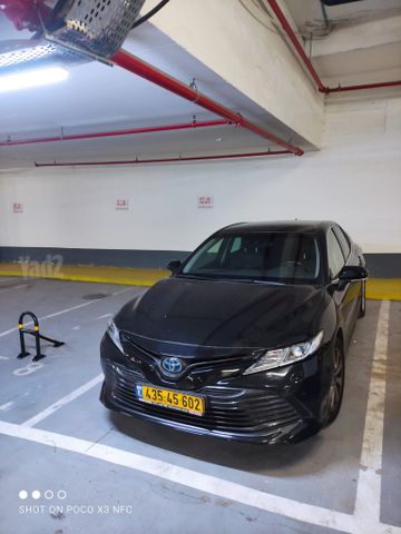 טויוטה קאמרי