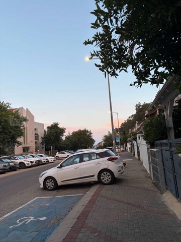 מודעת רכב יונדאי i20