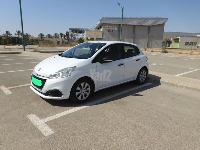 פיג'ו 208