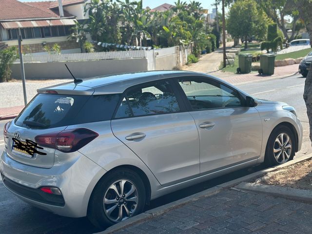 מודעת רכב יונדאי i20