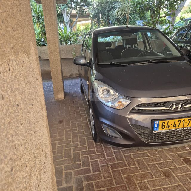 יונדאי i10